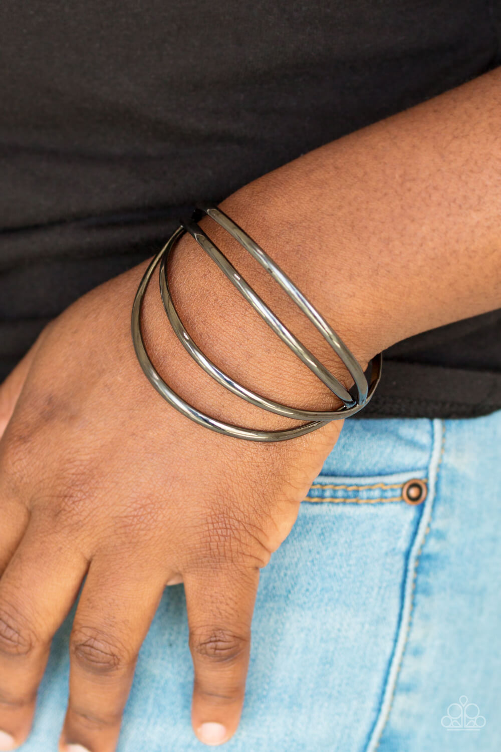 Take A CATWALK - Black Cuff Bracelet - Princess Glam Shop