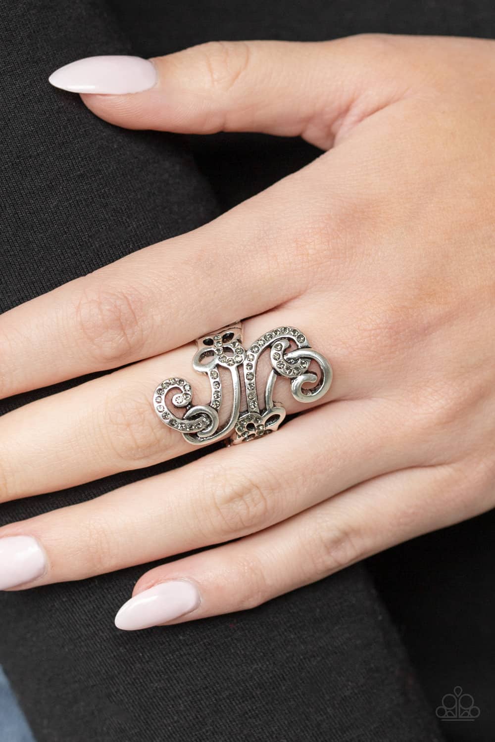 Waltzing Wonders - Silver Swirly Ring - Princess Glam Shop