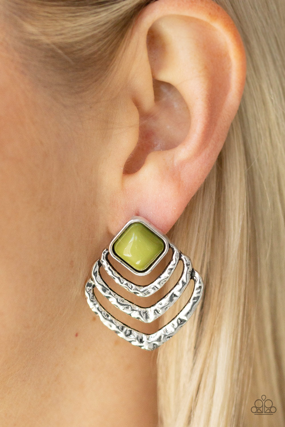 Rebel Ripple - Green Earrings - Princess Glam Shop