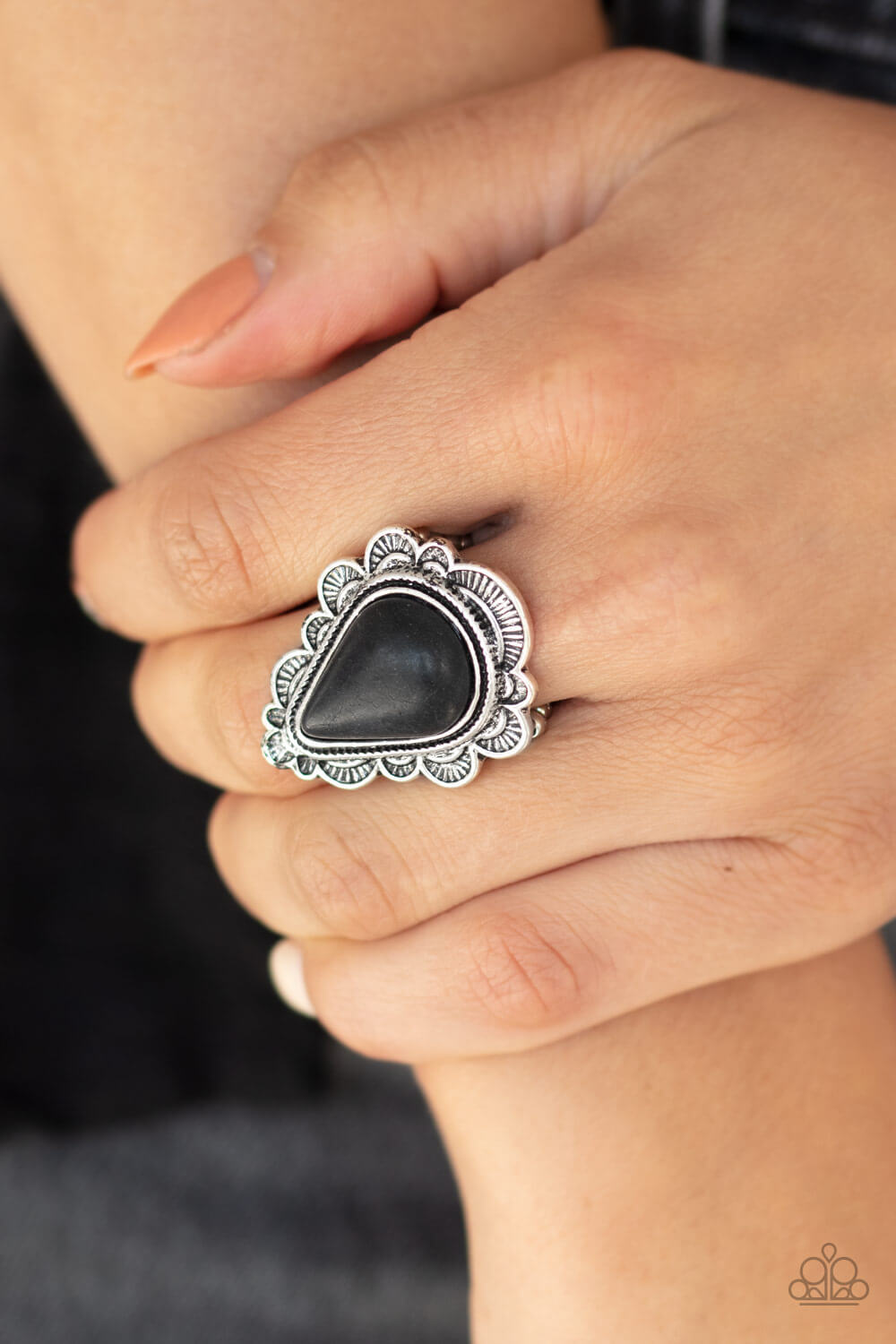 Desert Escape - Black Stone Ring - Princess Glam Shop