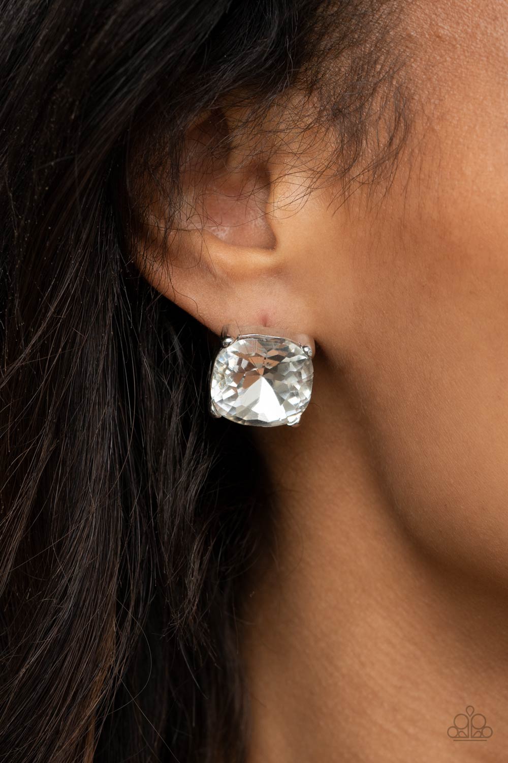 Royalty High - White Earrings - Princess Glam Shop