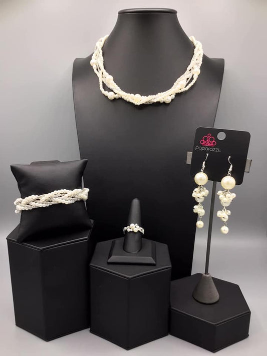 Fiercely 5th Avenue - White Complete Trend Blend March 2021 Fashion Fix Exclusive