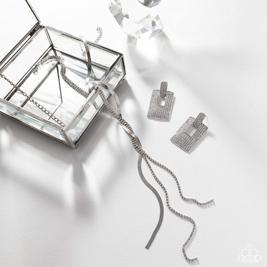 Fiercely 5th Avenue - White 2 Piece Complete Look October 2025 Fashion Fix Combo