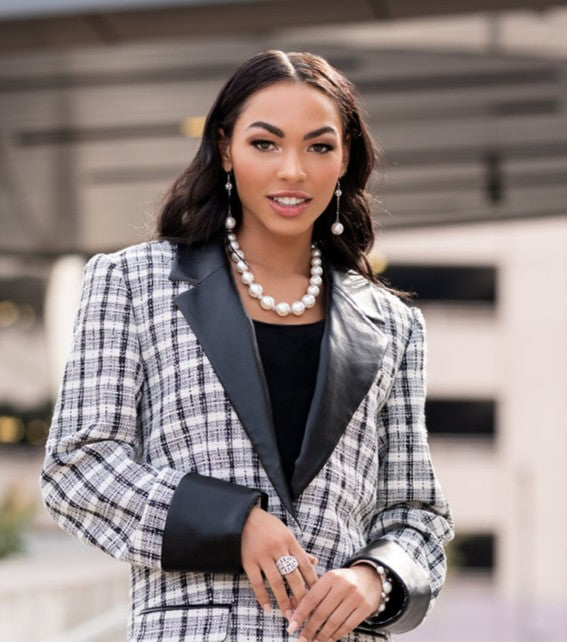 Fiercely 5th Avenue - White Complete Trend Blend April 2022 Fashion Fix Set