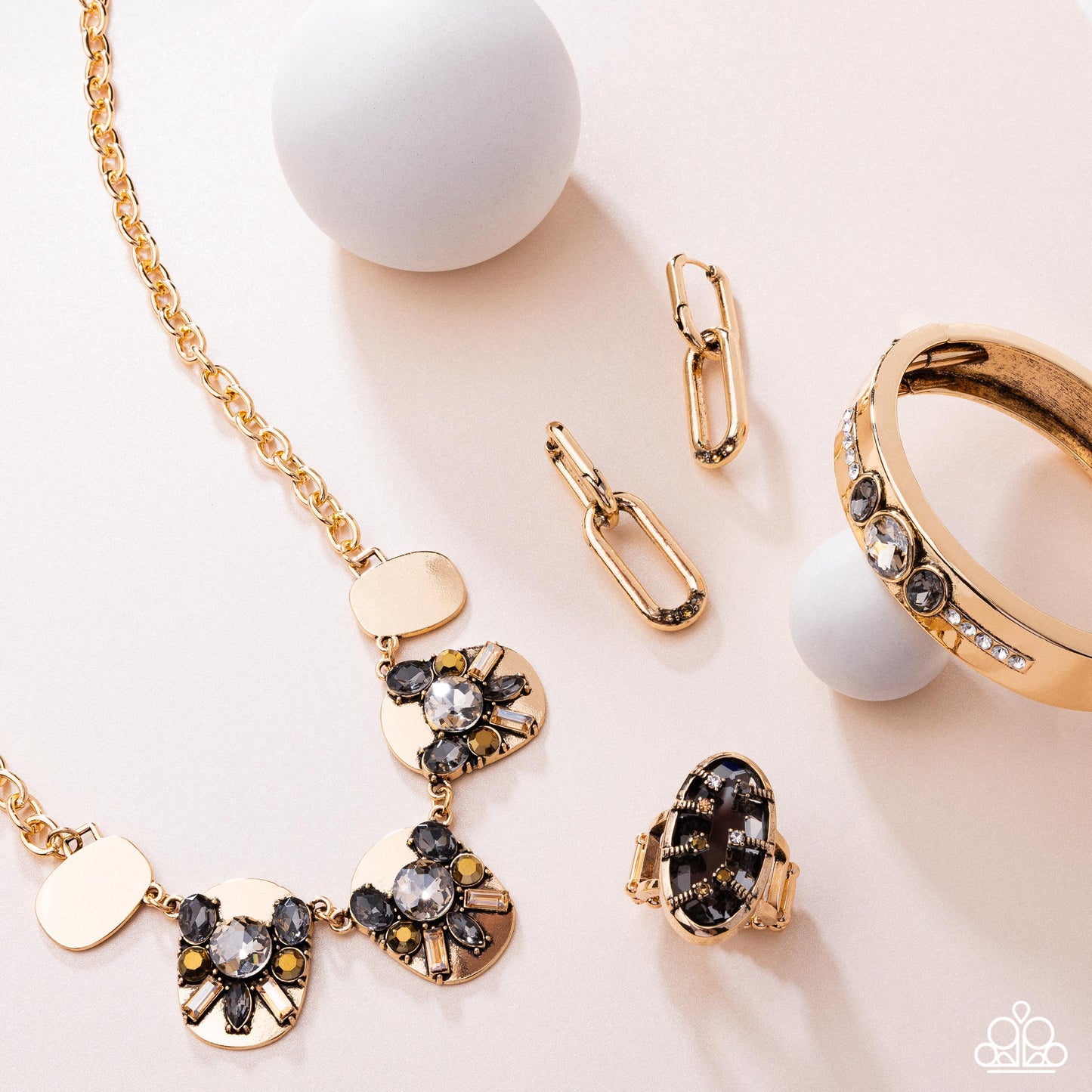 Magnificent Musings - Gold & Multi Complete Trend Blend August 2025 Fashion Fix Set