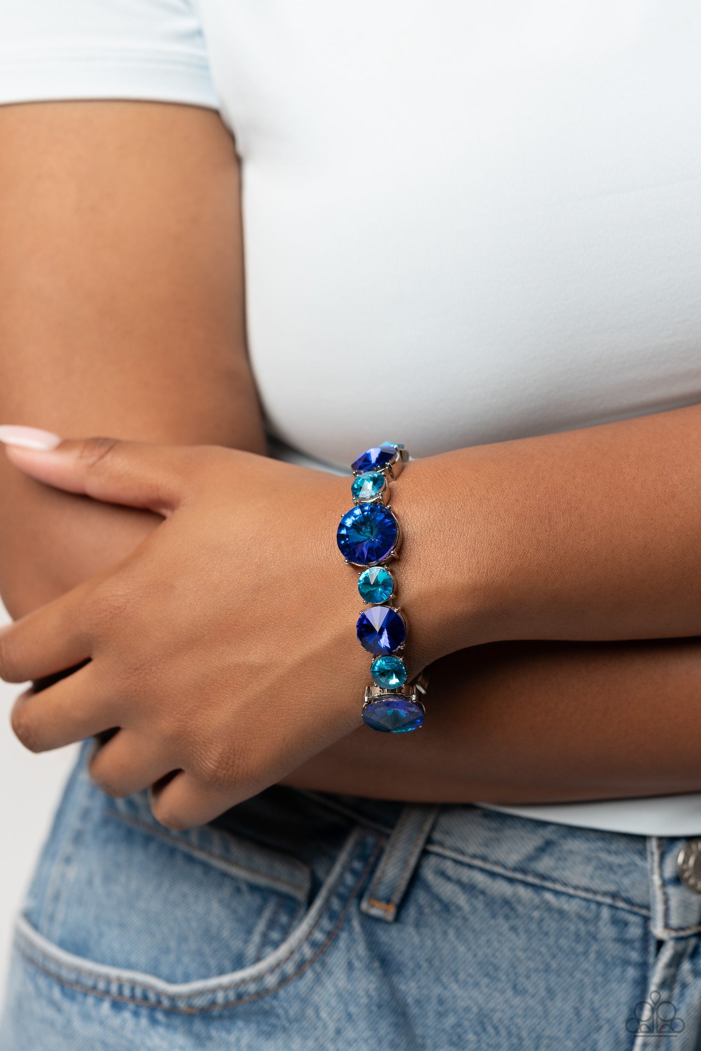 Refreshing Radiance - Blue Bracelet August 2023 Life of the Party Exclusive