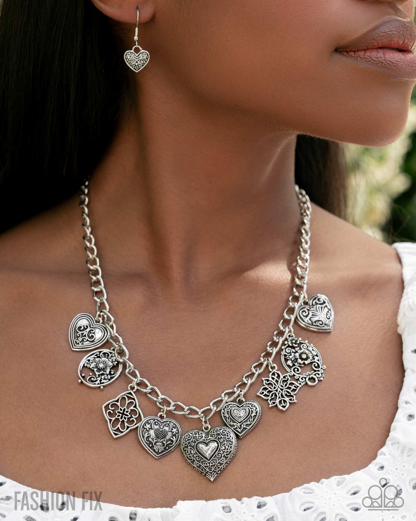 Glimpses of Malibu - Silver Complete Trend Blend August 2025 Fashion Fix Set