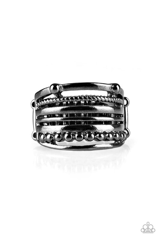 The STEEL Of Night - Black Ring - Princess Glam Shop