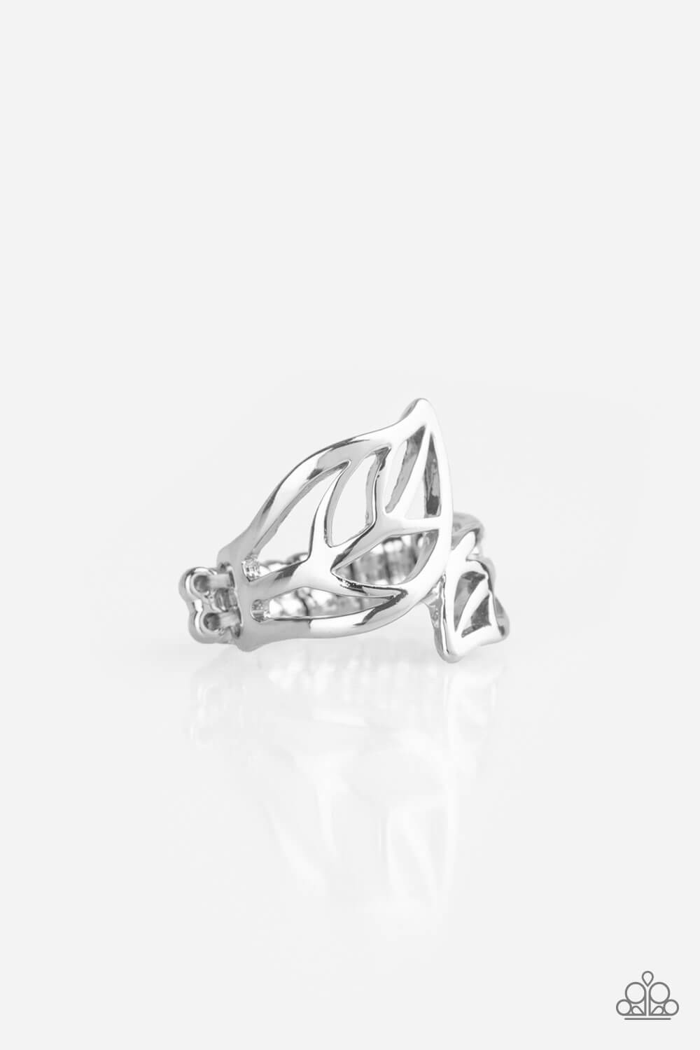 LEAF It All Behind - Silver Ring - Princess Glam Shop