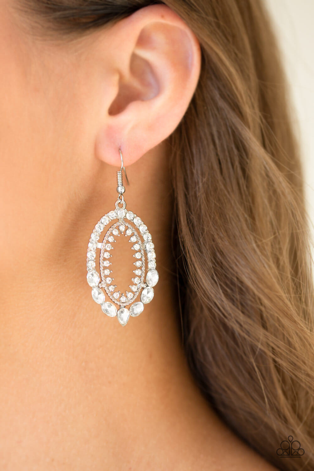 Trophy Shimmer - White Earrings - Princess Glam Shop