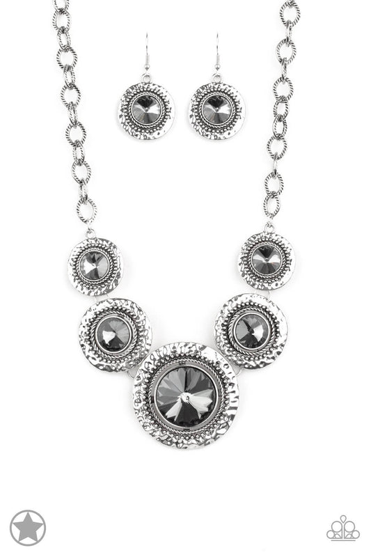 Global Glamour - Silver Necklace Set - Princess Glam Shop