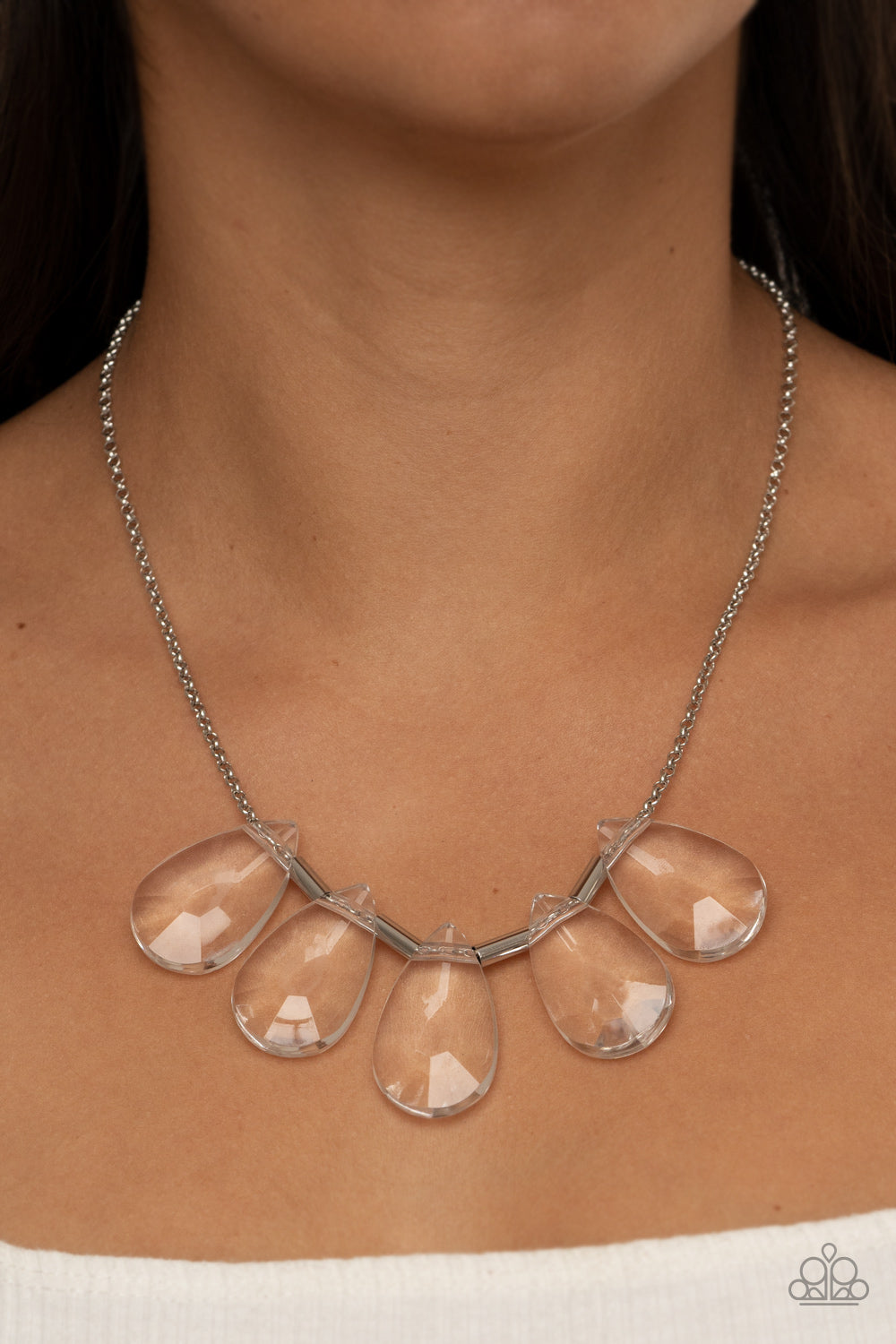 HEIR It Out - White Necklace Set - Princess Glam Shop