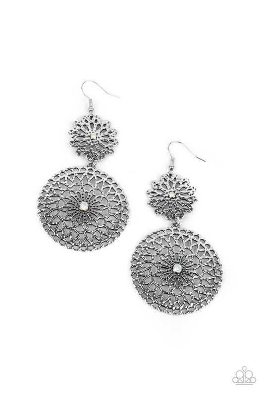 Garden Mantra - White Earrings - Princess Glam Shop