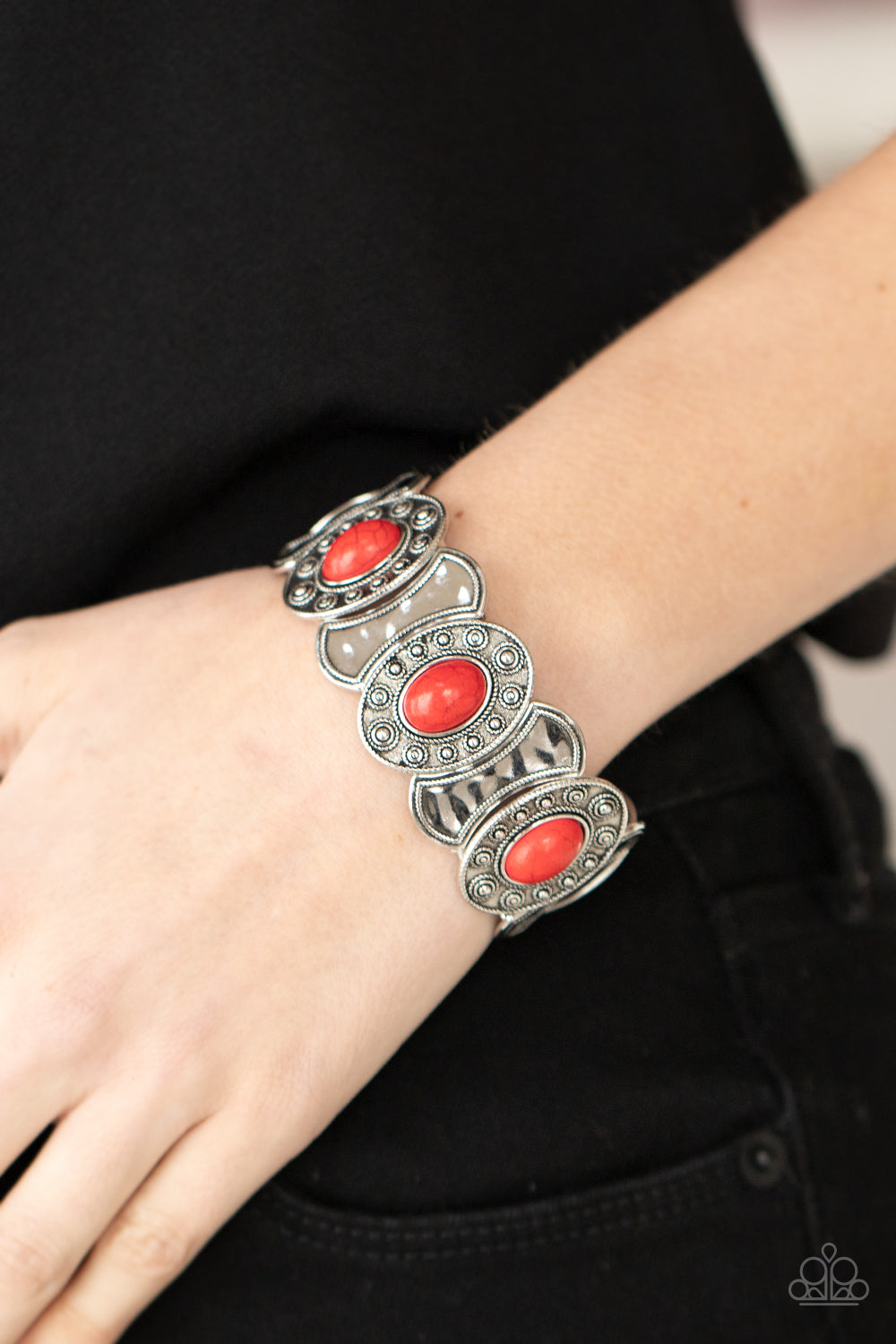 Desert Relic - Red Bracelet - Princess Glam Shop