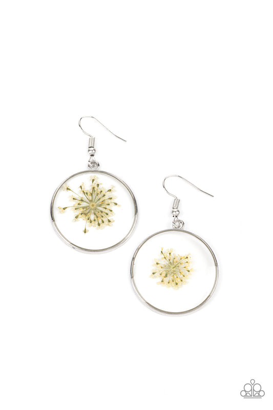 Happily Ever Eden - White Flower Earrings - Princess Glam Shop