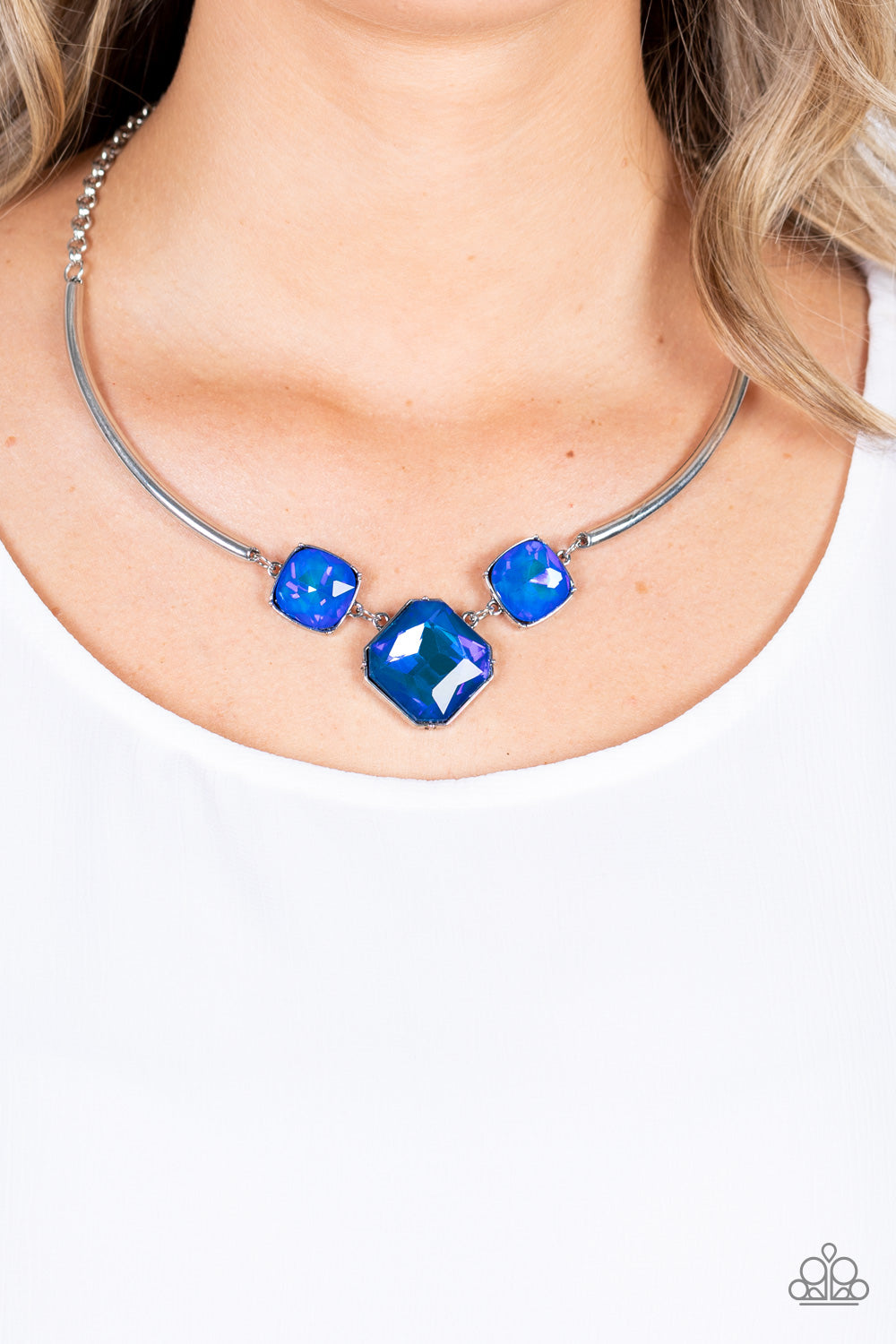 Divine IRIDESCENCE - Blue Necklace Set October 2021 Life of the Party Exclusive - Princess Glam Shop