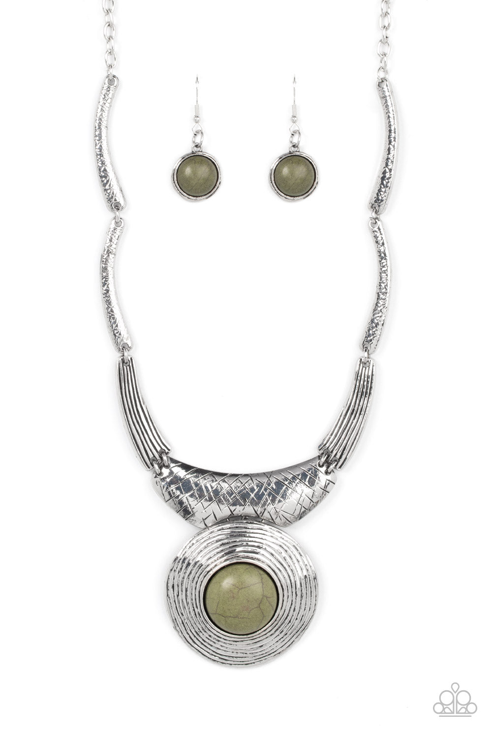 EMPRESS-ive Resume - Green Stone Necklace Set - Princess Glam Shop