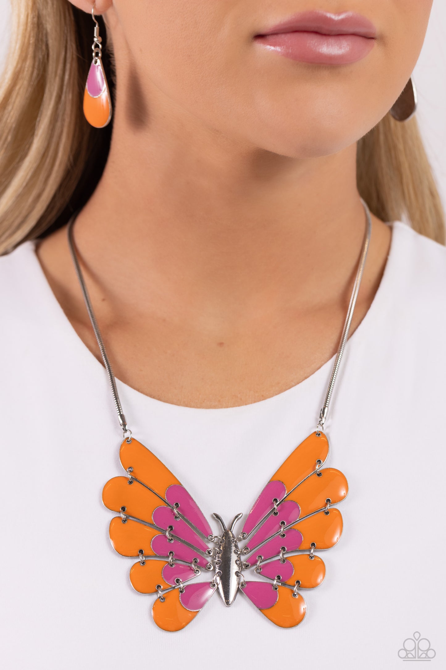 Moth Maven - Pink & Orange Necklace Set