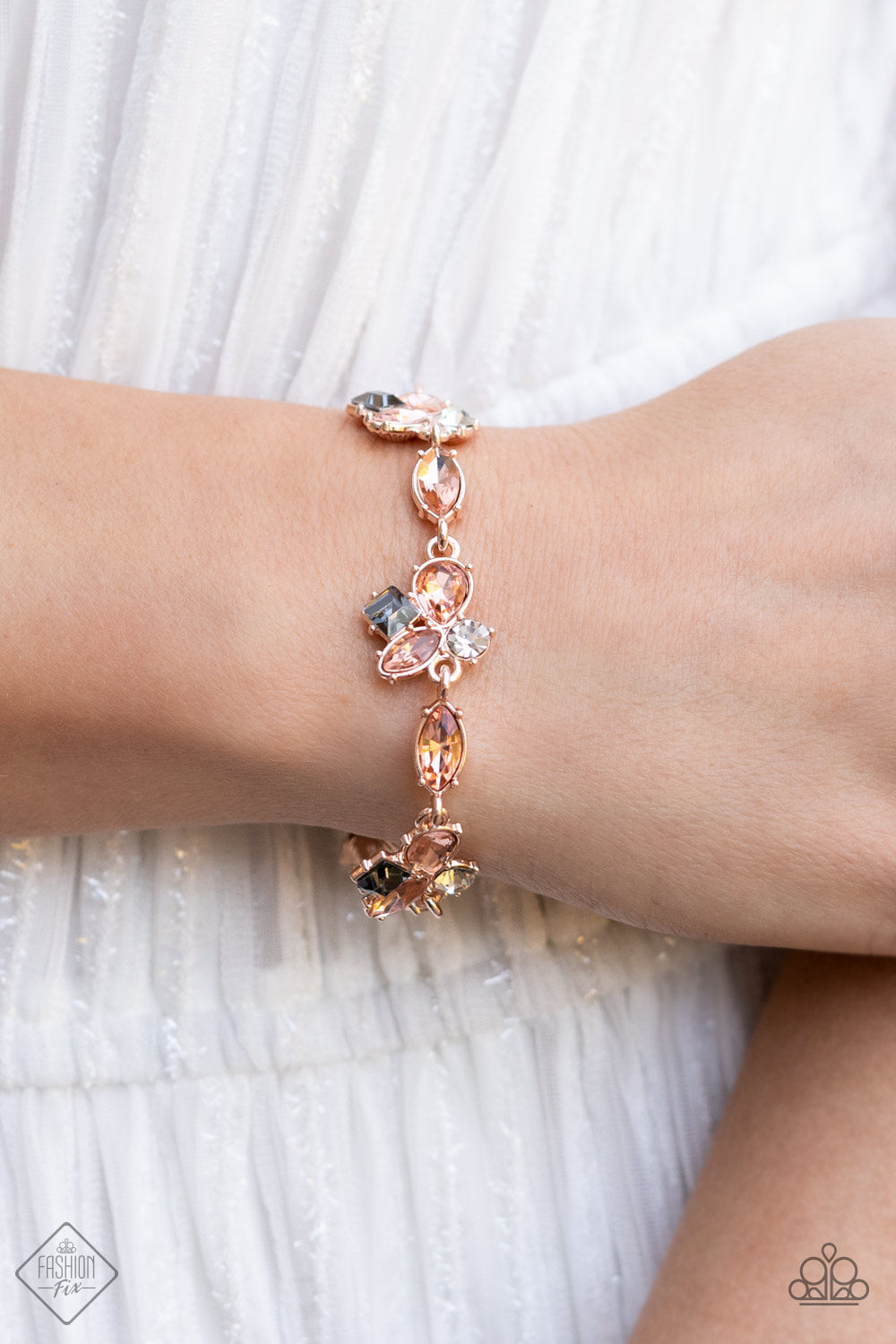 Glimpses of Malibu - Rose Gold Complete Trend Blend April 2022 Fashion Fix Exclusive Set - Princess Glam Shop