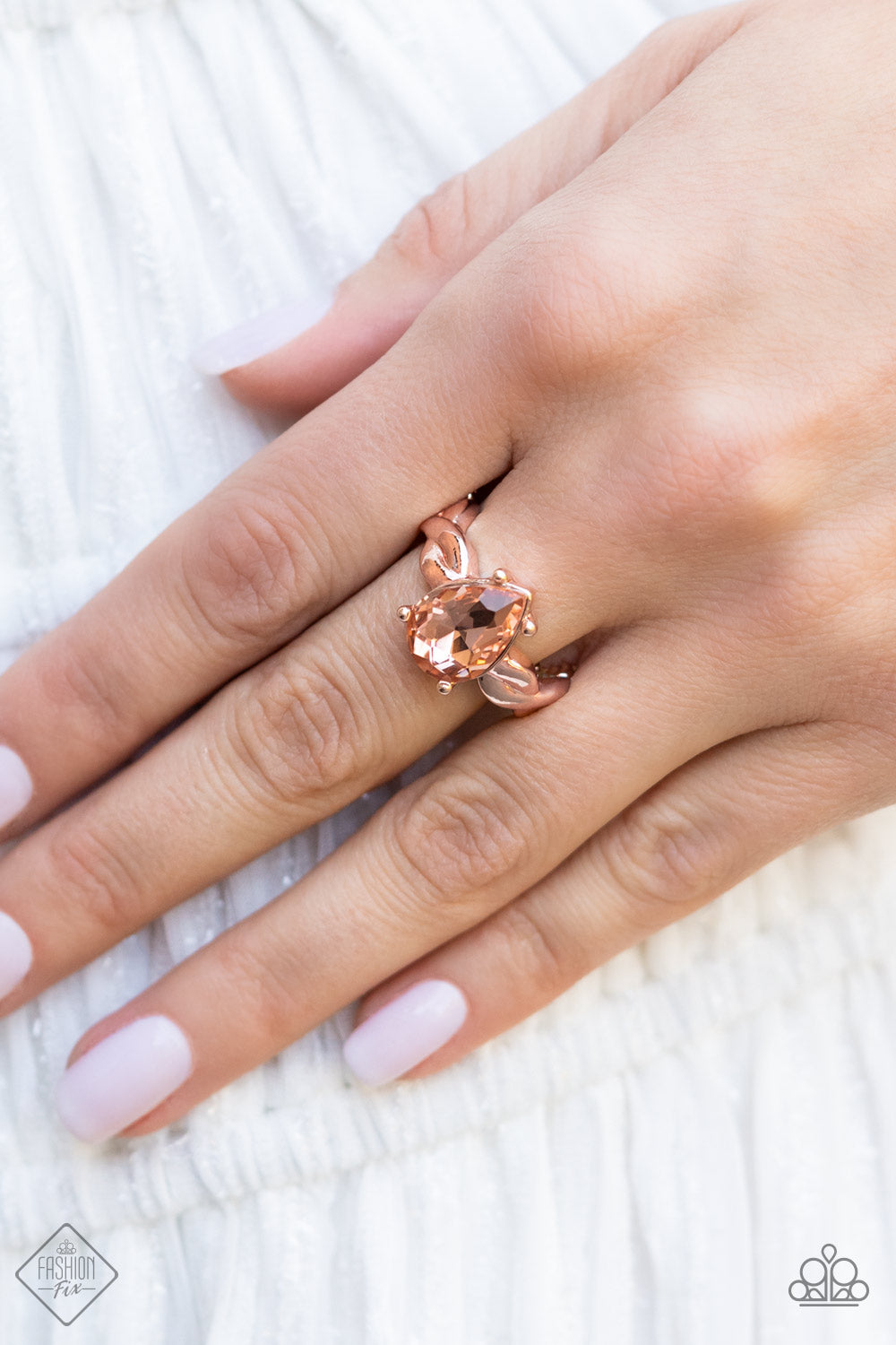 Glimpses of Malibu - Rose Gold Complete Trend Blend April 2022 Fashion Fix Exclusive Set - Princess Glam Shop