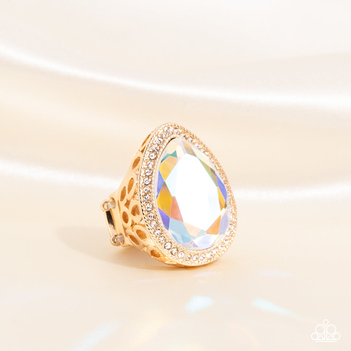 Illuminated Icon - Gold Ring November 2022 Life of the Party Exclusive - Princess Glam Shop