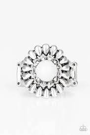 Poppy Pep - White Ring - Princess Glam Shop